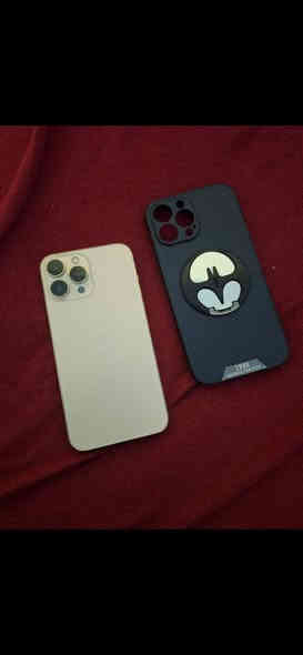 ًايفون 13 pro max  
ذاكره 256 
بطاريه 87 
سعر 600
تواصل ***********
جهاز نضيف مداخل صيانه ابدد بس بي ضربه سوده بالشاشه صغيرهه كلش مثل ماموضح كدامكم وممأثره عله المس ابد نهايآ جهاز مكفول كفاله عامه.
