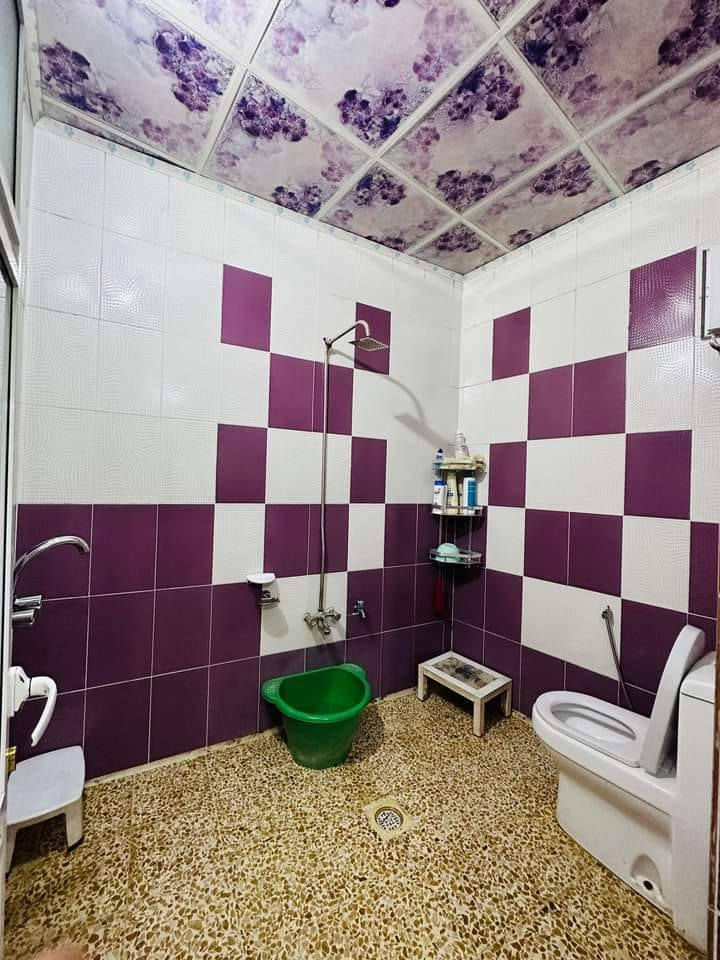 بيت لبيع
القوسيات مقابل مول الشام
طابقين  كامل اربعه غرفه نوم
هول واستقبال ومطبخ صحيات خرجه ودخليه
واجه 8 النازل  15
 المساحة 120 متر
يبعد عن طريق دهوك 75 متر

استفسار ***********
# ***********
خدمات كامل ماء كهرباء تبليط
