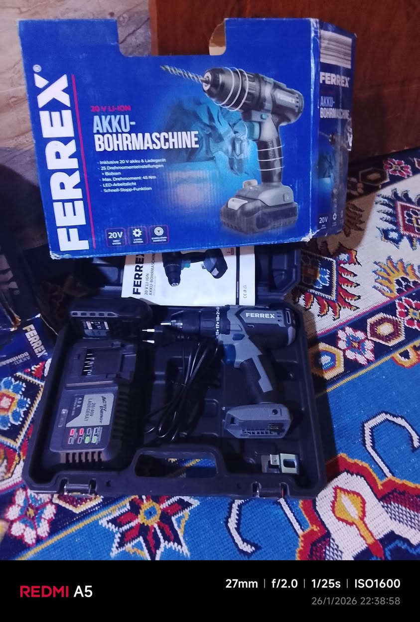 للبيع العدد اليدويه بإله موجود على مازنجر وعلى واتساب وهذا رقم تلفون ***********
