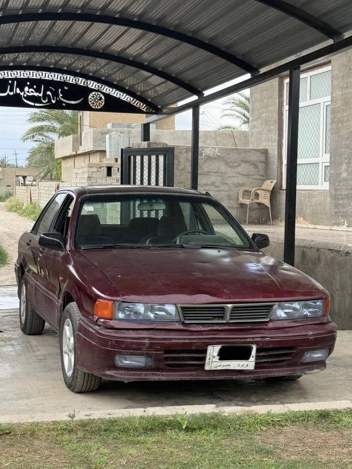 السلام عليكم
مسيوبيشي گلنت 91 
مكينه وگير ومكفولات 
صدر امامي خلفي نضيف
تخم تاير جديد
منضومه تبريد كامله يعوزها شي بسط 
بيها صبغ حزام بدون ضربه 
مكانه 
صلاح الدين 
الضلوعيه 
سعرها 31$ ورقه 
اتصل ***********
