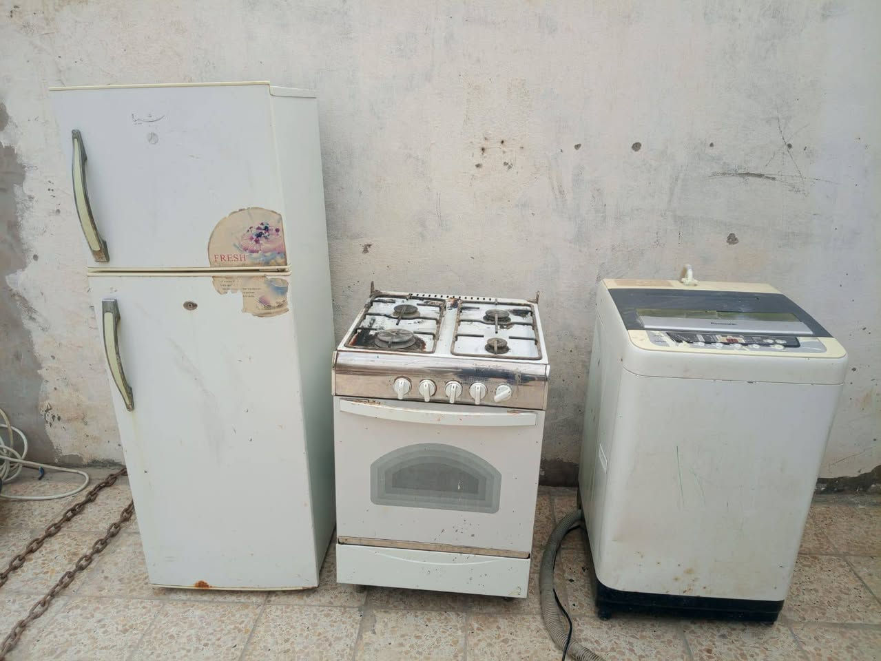 اغراص مستخدمه للبيع مكاني بل كوت الي يحب يتصل او واتساب خاص موجود- هذا رقمي بيه وتساب 
 ***********
