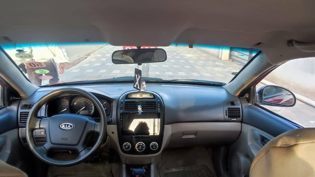 سيراتو خليجي. بسمي. سنويه 2030 مديل 2009 مكينه 1600 سالها 9 ايام من شاده تبريد ثلج منظومه جديده سياره بيها حزام صبغ رشات تخم تاير جديد كهربائيات  شغاله كلها بيها شاشه بيها ظربه غير موثره بلفخذه مسحوبه بارد جاملغ امامي امبدل. مكاني شطره سعر 72 وبيها مجال. ***********
