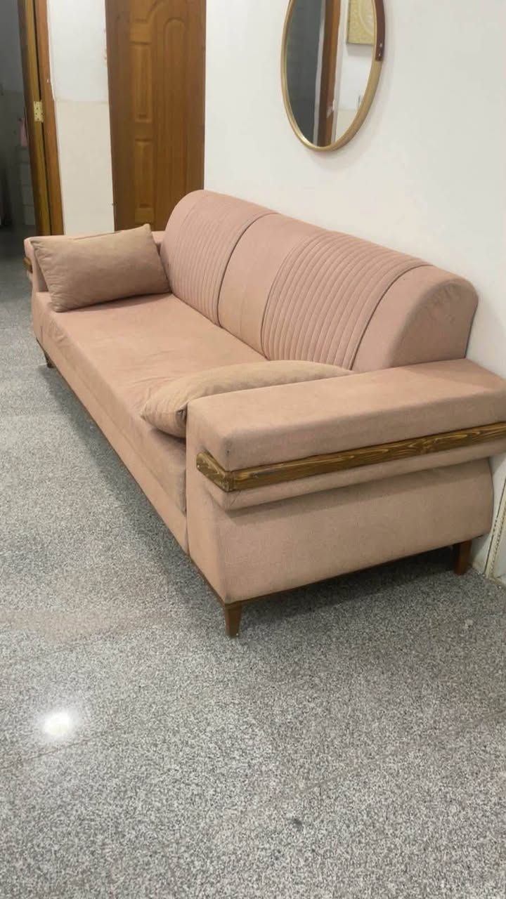 للبيع كاونتر 3 قطع 250 عنوان بغداد حريه 
تخم 250 بغداد حي العامل


**إذا كنت صاحب هذا الإعلان وتريد حذفه لأي سبب، رجاءا أرسل رسالة إلى الدعم الفني**