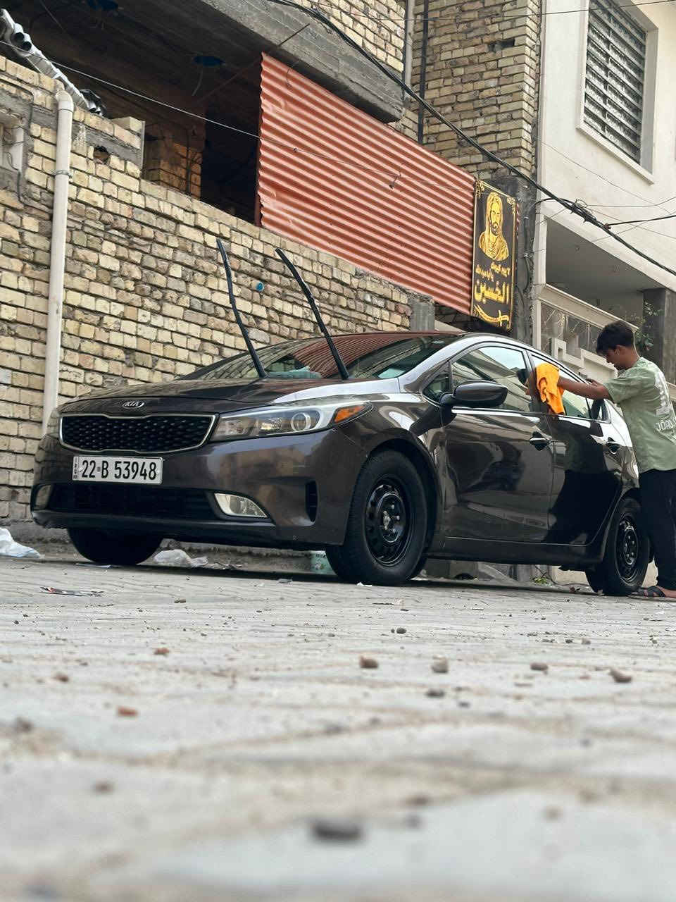 سلام عليكم فورتي موديل 2017 وارد ☑️ امريكي هاذا الحادث كدامك ☑️ السياره نص مواصفات مكينه 2000 دوش كير At السياره بيها شخط بل صفحه ومصبوغه ابيعلك صبغ عام تريد تاخذها سونار  تحويل تريد وكاله  
ابيعلك عل موجود وهاي السياره كدامك مثل البصور

السعر  110 وبيها مجال مكاني بغداد الشعله 
رقم الهاتف ‭***********
