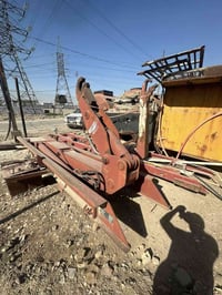 جهاز رفع حاويات عدد 2للبيع 07733114104