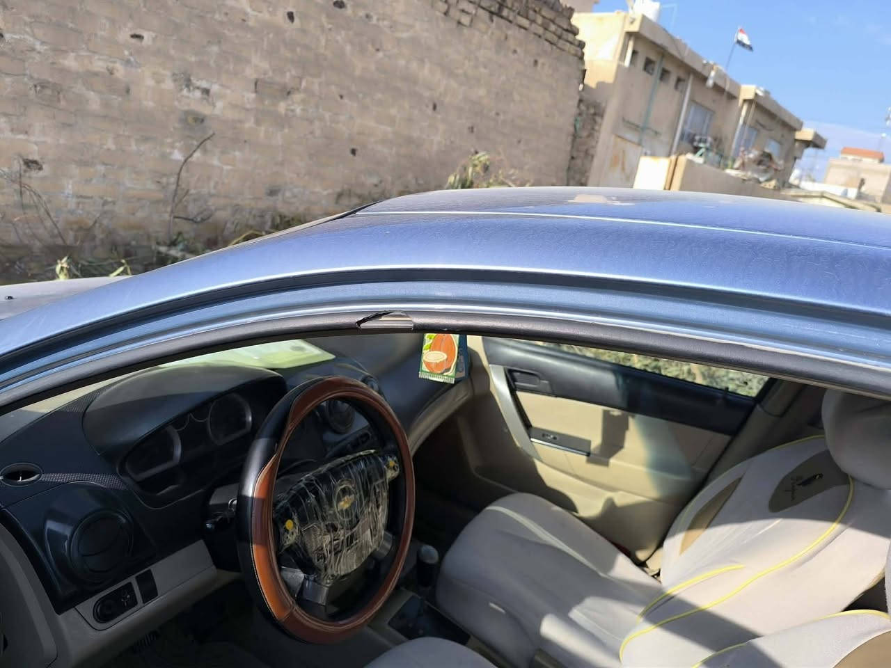 افيو 2007 كربلاء انكليزي لل2030
كفاله مكينه وگير وحدادية 
تبريد شغال كامل 
بيها صبغ جاملغ وبنيد حتى احزام ماكو والباقي بلادي 
للاستفسار *********** السعر المطلوب 60 وبيها مجال 
بابل الكفل
