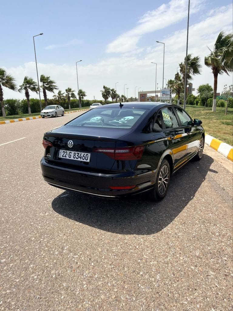 السلام عليكم ورحمة الله وبركاته 🩵
للبيع او مراوس
🇩🇪VW/Jeeta ✈️  🇩🇪فولكس واكن جيتا
سنة الصنع / 2021
اللون / اسود ملكي 👑
مشي السيارة / 77 mil
رقم السيارة / اربيل الجديد باسمي  ✅
وارد / امريكي ✅
حجم المحرك / 1.4 تيربو المرغوبه🚀
تبريد / ثلج ❄️
فئة السيارة / S
المواصفات-
1-ويل كب
2-بك لايت لد  
3-بلاجكتورات زينون
4-شاشة
5-كامرة
6-رادار امامي
7-لايت امامي شركة
8-توقف ذاتي
9-شاشة اعطال
10-مانع انزلاق
11-نضام Eco+Sport
12-مثبت سعره⌛
ضرر السيارة (ربع بونيد +ربع جامرلغ سكن .بشرط بدون دواخل وبدون شواصي .ايرباك دشبول وراجع سيتم.. 🔥ملاحضه🔥 صوره الحادث مرفق مع المنشور)
مكان السيارة ( كركوك)
سعر135$
الارقام -
***********
*********** كركوك, العراق
