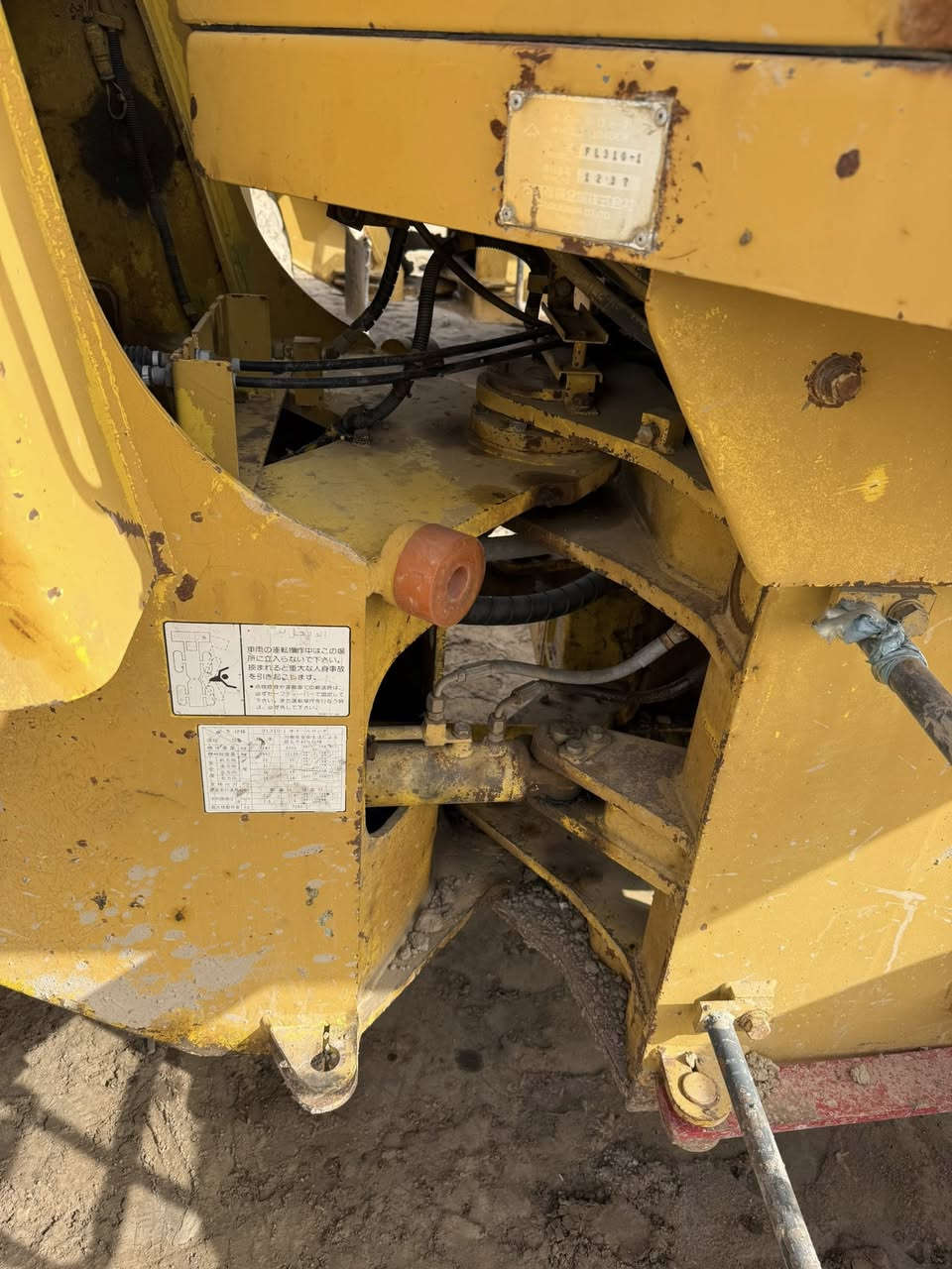 السلام عليكم شفل 310 مكفول كفاله عامه  برغي ما مفتوح بي *********** العنوان الدوانيه
