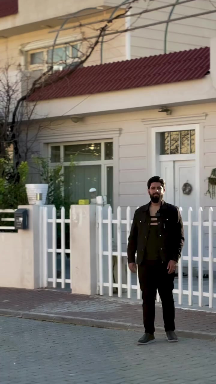 #عقاراتـــــــــت_ســـــــــــەرچاوەی_موڵــــــــــــک
💚شوێن: سلێمانی.چوار چرای نوێ
💛ڕووبەر:200م.      1نهۆم.  
🧡خاوەنداری :تاپۆ 
💜نرخ:  16دەفتەر معاملە
❤️بۆموڵکەکانتان پەیوەندی بکەن ☎️☎️
🖤***********
💙***********

 #عقارات #kurdistan
