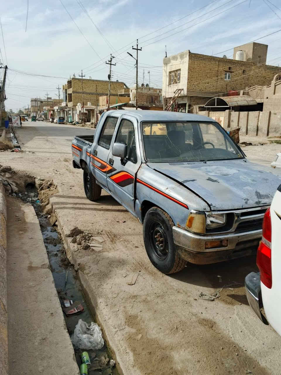 سلام عليكم بيكم لبيع مديل89سعر 27وبيه مجال لشراي يتصل وبيه خير ويدلل ***********
***********
