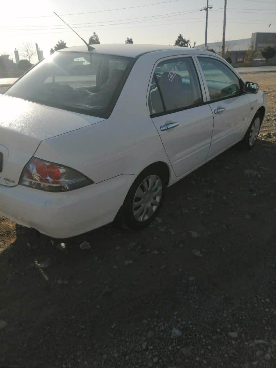 لانسەر مۆدێل 2011 ناوزەرد 
گێرتۆماتیک 
نمونە لەجوانی بێ بۆیاغە 
 سەنەوی تا 2027بەسەرناچێت بەناو خۆمانەوەیە
کامل مەسروف کراوە
 و تازە مەکینەی تەحمیل کراوە پشت و پێشی کەپسە 
چوار تایەی نوێی لەژێردایە 
نرخی 98گەڵاو محامەلە

***********
ڤایبەر و واتس ئەپی لەسەرە.تکایە نامە مەنێرە تەلەڤون بۆخاوەنی بکە رانية, السليمانية
