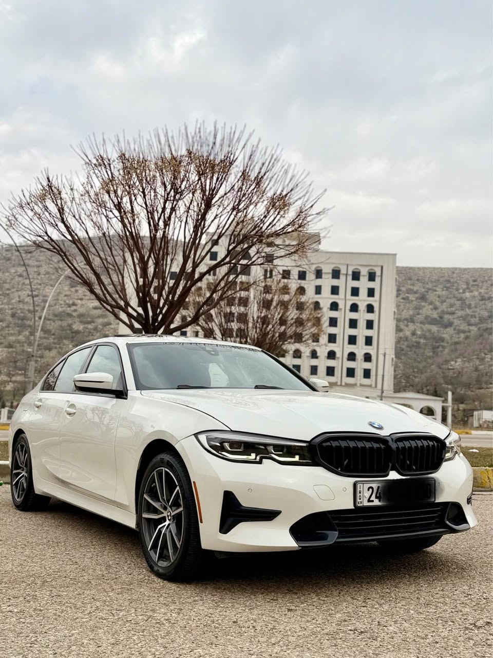 رقم السيارة : دهوك 
موقع السيارة :دهوك 
نوع السيارة :BMW 330i
موديل السيارة :2020
المسافة المقطوعة:120
مواصفات:سيارا فول موصفات بصمه سلايت فتل رادار كوشن هيتر و كوشن جلد شاشه الكتروني سنويه رقم جديد هزة جديده  
ملاحظات:سياره بدون اي شي كلين فقد شبر بغ بدون دواخل بدون اي شي 
سعر:237 بيها مجال بسيط
للأستفسار :*********** واتساب فايبر كورك دهوك, العراق
