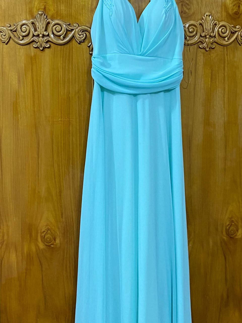 عندي فساتين بيهن مامسعملات وبيهن علامتهن وبيهن مستعملات مره وحده كلش حلوات قياسهن 40
الورديه شتريتها ب100 اريدها ب50 ساعه وحده ملبوسه
السمائيه ب80 اخذتها اريدها ب40 هم ماملبوسه ابد
النفطيه شتريتها 120 اريدها  ب60 
البيجيه ع صفار هاي ابد ماملبوسه اريدها 40 جنن 
كلهن بالحقيقه حلوات كلش


**إذا كنت صاحب هذا الإعلان وتريد حذفه لأي سبب، رجاءا أرسل رسالة إلى الدعم الفني**