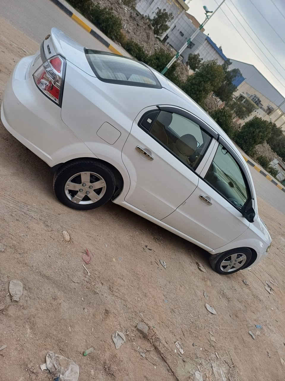 افيو خليجي فول اؤتماتيك موديل ٢٠١١ رقم بغداد مشروع وطني  ماشيه ١٤٠  جديده واحلى من الصور سنويه ل ٢٨مكينه المفتوح المرغوب بيه جاملغ امامي مبدل اصلي السياره جاهزه من كلشي ماذب عليه ربع دينار مكينه وكير وتبريد وحداديه وتتفئه وتخم تاير وريمونت السويج مكانه بلحله المركز السعر ٧٦ مجاله حك الجيه للاستفسار ***********
