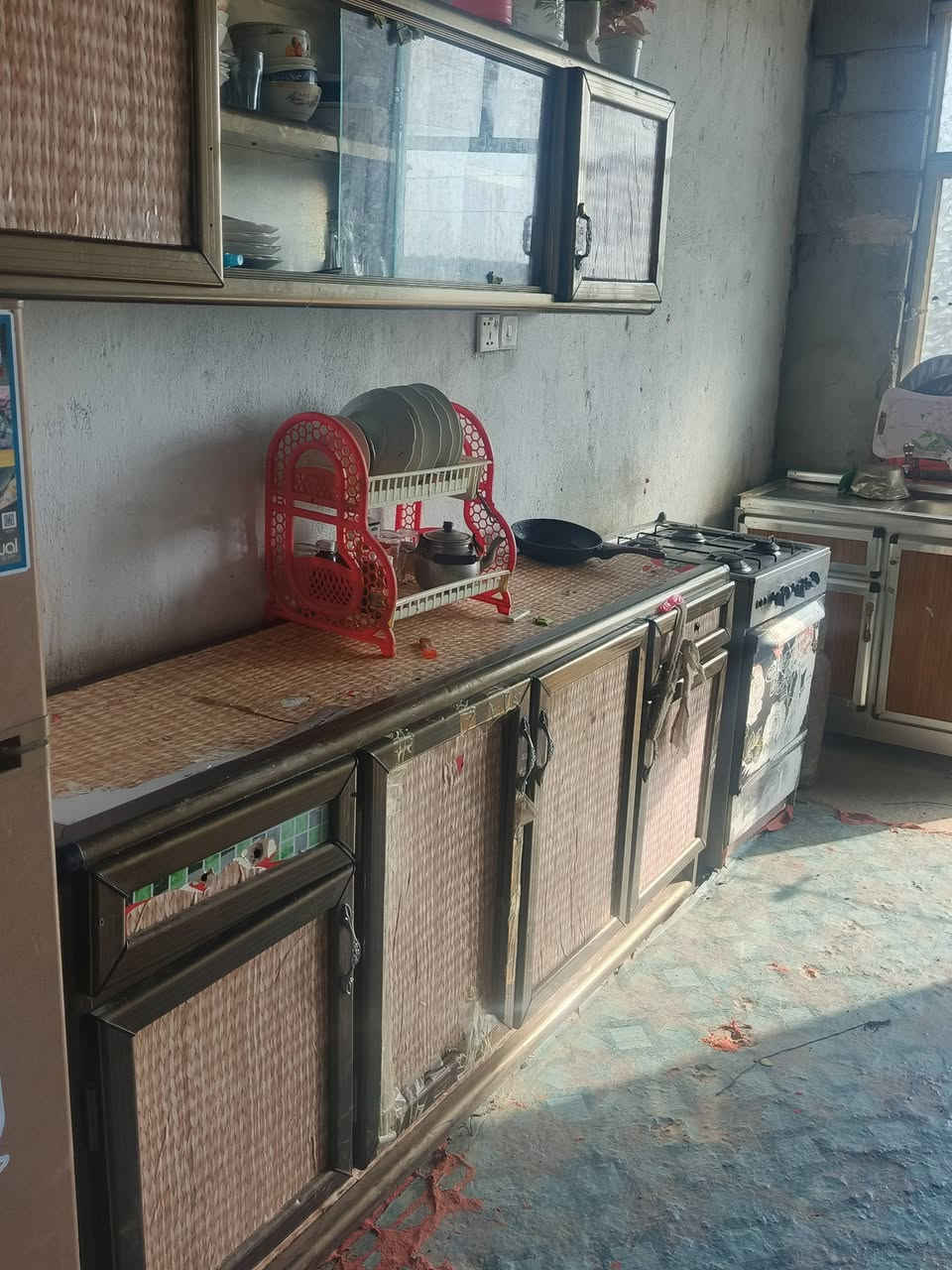 السلام عليكم غراض للبيع عنوان ابو غريب عرب جلوب غيرمتواجد عل فيس***********
