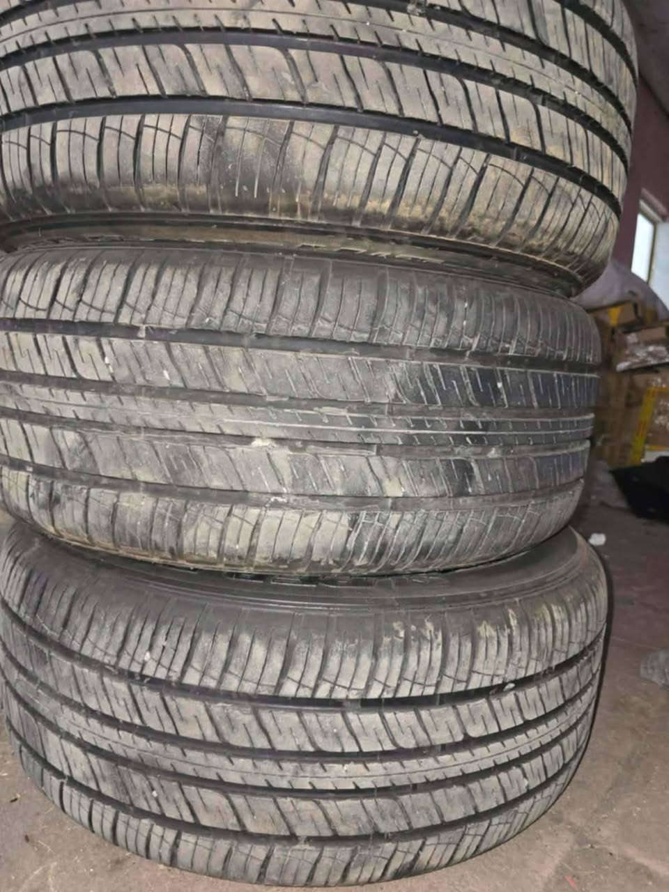 سلام عليكم تخم ويل كب لاندكروز حجم 20 تايرات جداد تخم كامل استخدام قليل كلش سرط لا كسر لا عواج لا لحيم ***********
