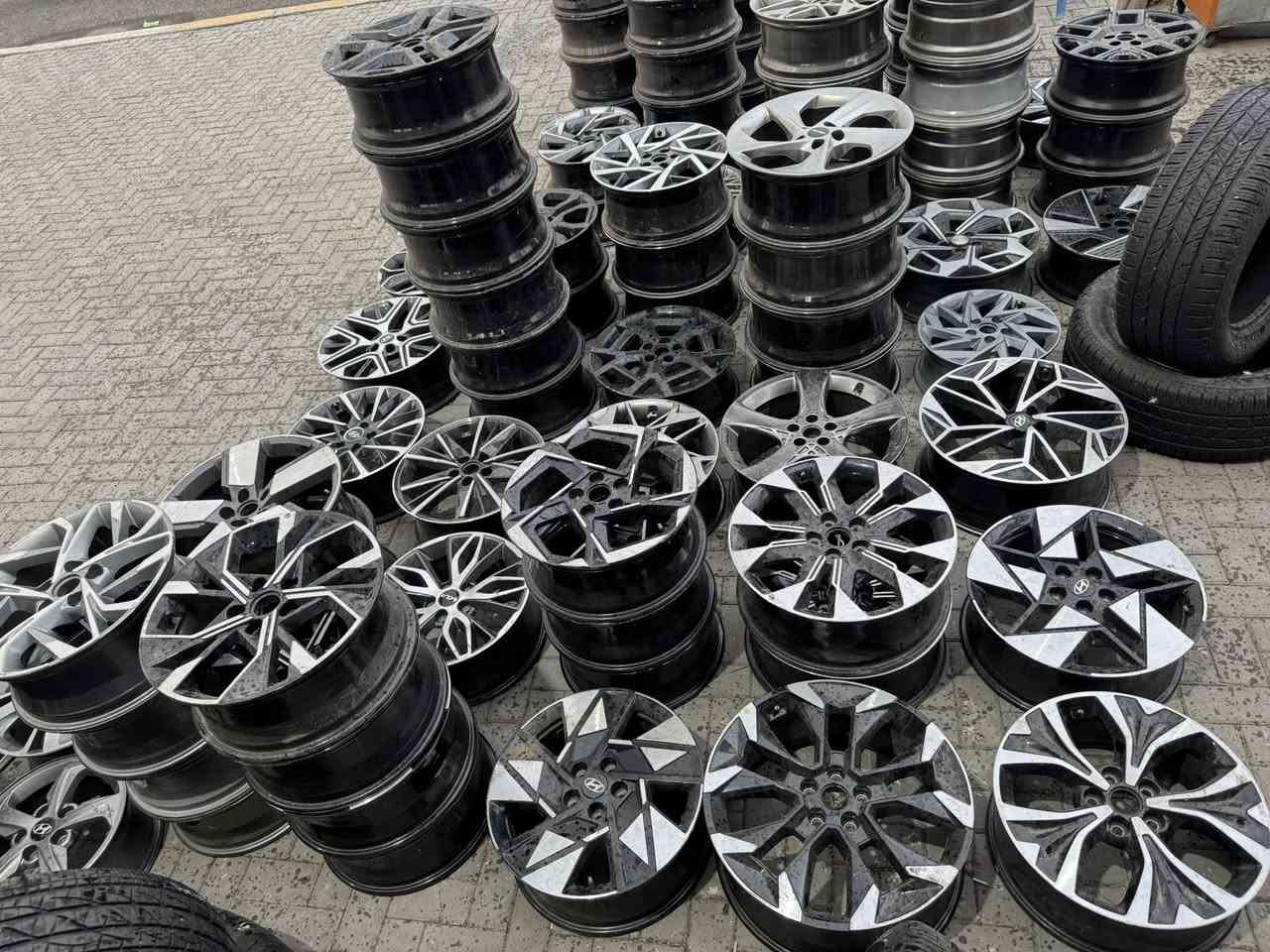 البيت الصيني لتجارة الويل كب والإطارات 
بغداد حي العامل 
***********
