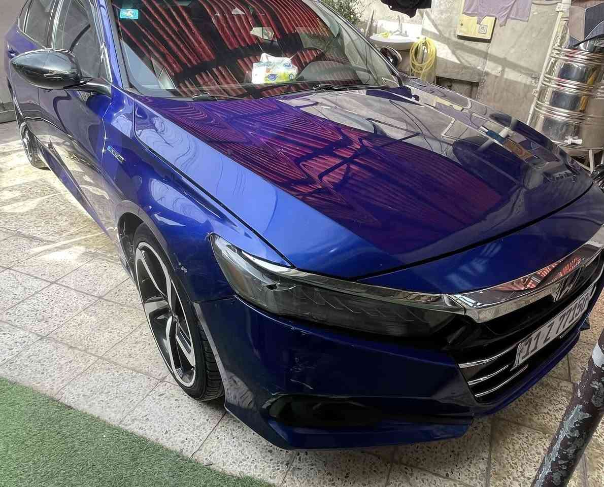السلام عليكم ورحمه الله وبركاته
نوع السياره ؛؛ هوندا اكورد سبورت هايبرد 
الموديل :؛2022
الضرر؛؛  صور الحادث بالمنشور ابيعلك حزام
الايرباك ؛؛ فقط ستيرن برده 
السعر :: وبي مجال 120
رقم بغداد الجديد
المواصفات ؛؛
• محرك 2000cc هايبرد
• كير اوتوماتيك
• بطارية ليثيوم
• عزم قوي
• شاشة كبيرة
• كاميرا خلفية
• كراسي كهرباء جلد ومخمل لون اسود  
• رادار امامي
• مانع تصادم
• محدد مسار
• تصحيح مسار
• شفتات رياضي
• مثبت سرعة
• مانع انزلاق
• استيرنق متحرك
• بصمة تشغيل
• بصمة أبواب
• دخول ذكي
• إنارة ترحيبية
• مري كهرباء  
• شاشة اعطال
• هندبريك كهرباء
• زجاج كهرباء ملون
• عداد ديجيتال
• اضوية امامية تورنج LED
• اضوية خلفية LED
• كشافات زنون LED
• حساسات اضاءة
• إنارة امامية تلقائية Auto
• إضاءة امامية فل زنون LED 
• حساسات دخول الإنفاق
• حساسات ضغط هواء الإطارات
• اضاءة فل زنون LED
• نظام صوتي مميز 
• أوامر صوتية
• نظام ECO + TRIP
• نظام GPS + خرائط
• 3 أنظمة قيادة (eco, ev, sport)
• مري تعتيم
•ماشية 135 الف
بيهه شويه ملاحظات بالگشر بسيطه 
للاستفسار اكثر ؛؛
الاتصال على الرقم التالي ***********
