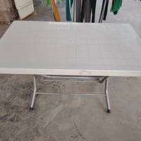 عندي ميوزه ٦ للبيع لمحتاجهن يخابرني ٠٧٧٠٧٠٢٩٠٥٥  أو ٠٧٨٦٣٢٦٧٧١٩ مكانهن...