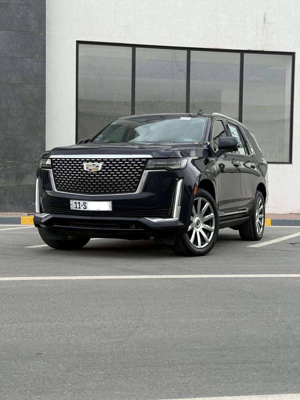 السلام عليكم
كاديلاك اسكاليد (600) 2021
وارد امريكي ضرر السياره ((دعامية امامية فقط جاملغ مفتوح فقط بيها بارد بالجاملغ الخلفي الايمن حالوب بالبنيد)) 
فول مواصفات
36 سماعة 
كشنات جلد منفصلة خزن وذاكرة ومساج وكهرباء وتدفئة وتبريد داخل ملكي اضافة الى صاج بانوراما
 بصمة
مساج بلكشنات
 كامرات عدد 5 
دوسات كهربائي وانارة LED 
مري اشارة ورادار وشفط 
صندوك ذكي وكهربائي 
ويل كب حجم 22 
جكات هواء 
قيادة ذاتية 
ستيرن شفتات وتدفئة وتبريد محرك 6200 
شباك كروم 
شاشات عدد 3  
تشغيل عن بعد شعار كديلاك ترحيب عند الاقتراب
 سايد بريك بصمة
 يدات انارة ترحيب
الباب شفط
بعد بيها هواي مواصفات
 المواصفات فول 1/1 
ماشية 80kmالف…..
(((رقم مميز)))
السعر610$ وبيها مجال بسيط
للاستفسار ***********
مكان السياره البصره
