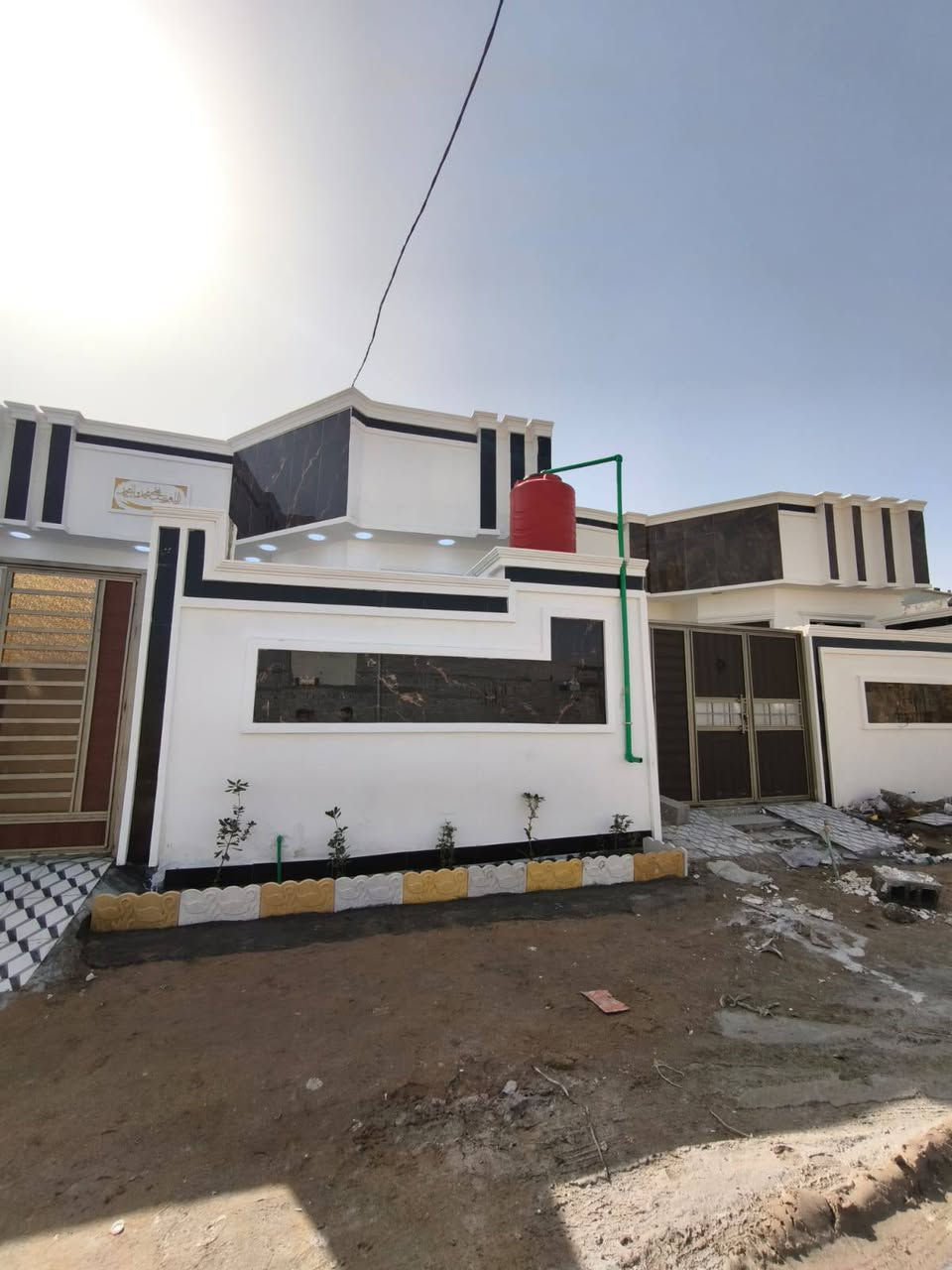 أسعد ألله اوقاتكم بكل خير ✨

يتوفر ثلاث دور سكن للبيع التفاصيل ⬇️
المساحة البيت الواحد160
نوع العقار طابو زراعي عراقي سند25

الموقع البصرة أبو الخصيب طريق سيد حامد 

يحتوي البيت الواحد على غرفتين منام+ ديوان صاله+مطبخ +صحيات داخليه وخارجية

السعر البيت الواحد 82 وبي مجال
باقي الاستفسام الاتصال على 
***********
