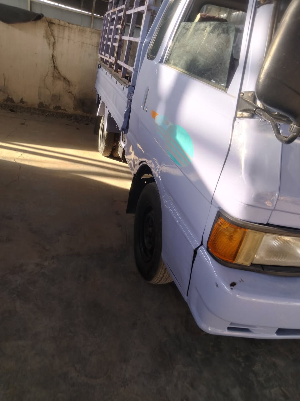 سلام عليكم كيا حمل موديل 94مكفوله من كلشي كير اكسن محرك دحويل ثاني يوم رقم بغداد تصال ***********مكان بابل جبله
