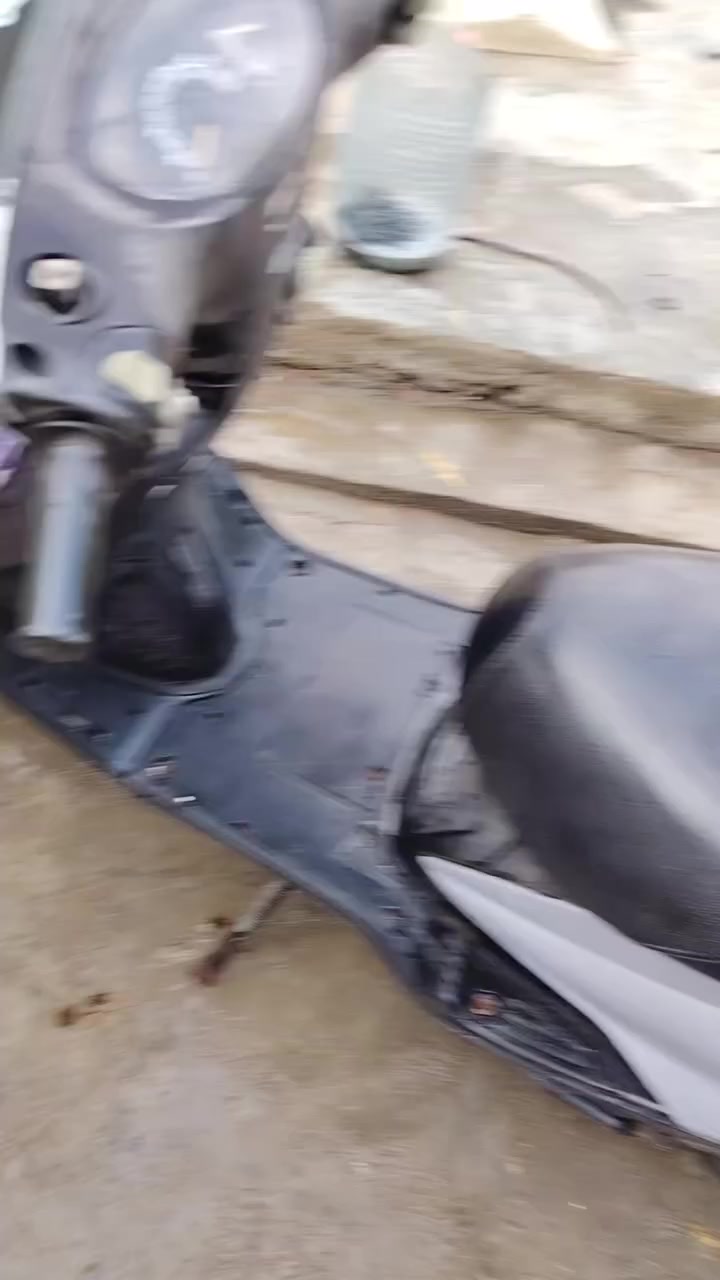 ماكس ١٤٠ كامله ما ناقصها شي السعر ٣٥٠ بيها منفيس الدراجه نص هندر تشتغل سلف كهربائيات كامله بيها زنون اصفر ابيض


**إذا كنت صاحب هذا الإعلان وتريد حذفه لأي سبب، رجاءا أرسل رسالة إلى الدعم الفني**