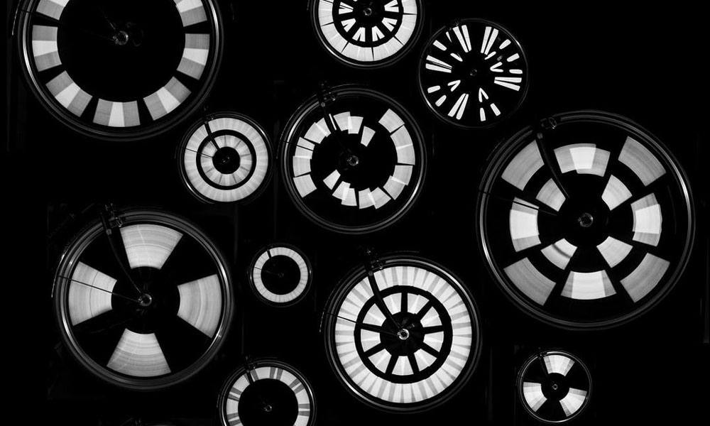 يا الله يا رزاق 👋
**🚴‍♂️✨ هلا بالشباب محبّين الدراجات! ✨🚴‍♀️
#متوووووفر  عدد محدود جدآ جدآ 
#السعر ٦ الاف
جماعة ماركة CRIVIT تعال لييييييه 🤣
الاصلي يمي عمي تدللون علينه  😍 
محبوبة الجماهير عاكسات الضوء ماركة كريفيت العالمية 🖤💛
العلبة تحتوي على ٣٦ قطعة عاكسة 😉
تكدر تسوي اشكال متعددة ورفقت الكم بعض اشكال التصاميم
.
.
.
متجر عبدالله المغامر يقدملكم افضل وأجود اغراض الدراجات الهوائية …🚲🚲🚲
✔️ شغل مرتب يخلي دراجتك فول وتخطف الأنظار 😎
✔️ أسعار مناسبة  لكل الميزانيات 👀
✔️ جودة أصلية وتحمّل عالي🚲
✔️ توصيل سريع لكل المحافظات 🚚💨
✔️ خدمة دعم بأي لحظة 💬✨
لا تضيع الوقت… جهز دراجتك وخلي طلعاتك أحلى ويا متجر عبدالله المغامر! 😍🚴✨
للأستفسار على الخاص او مراسلة الصفحة على الواتس آب 📞 📞


**إذا كنت صاحب هذا الإعلان وتريد حذفه لأي سبب، رجاءا أرسل رسالة إلى الدعم الفني**