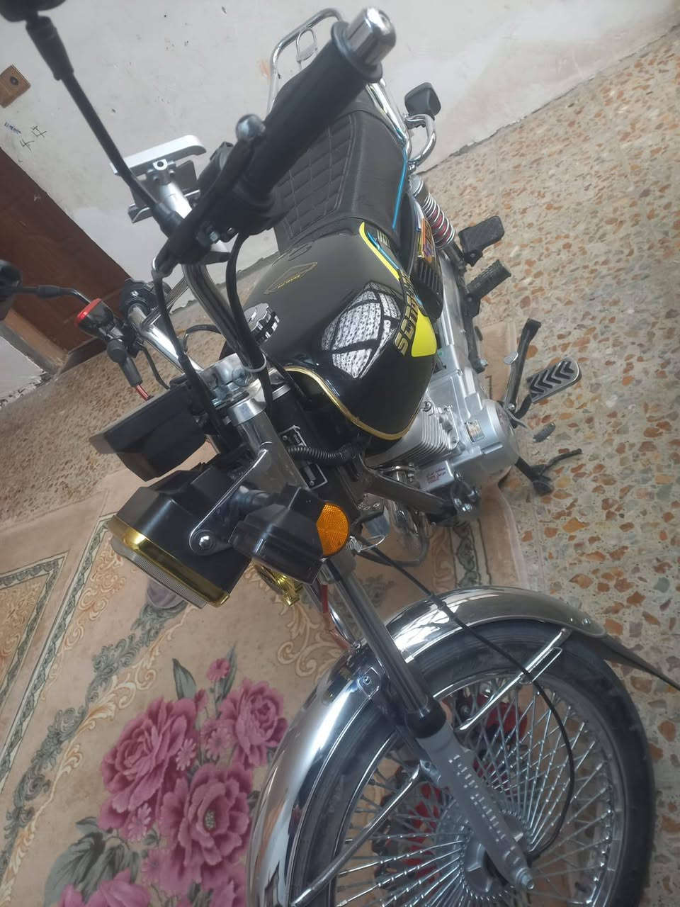 سلام عليكم دراجه لبيع موديل 25 بغداد شعله سلاميات اخذتها لخوي زغير وميعرف يصوق بيع مستعجل والله حته ضامها بل مطبخ رنبه مصار سبوع منزلها وريد ابيعها سعرها 750 وبيها مجال *********** اوراق كامله اصولي
