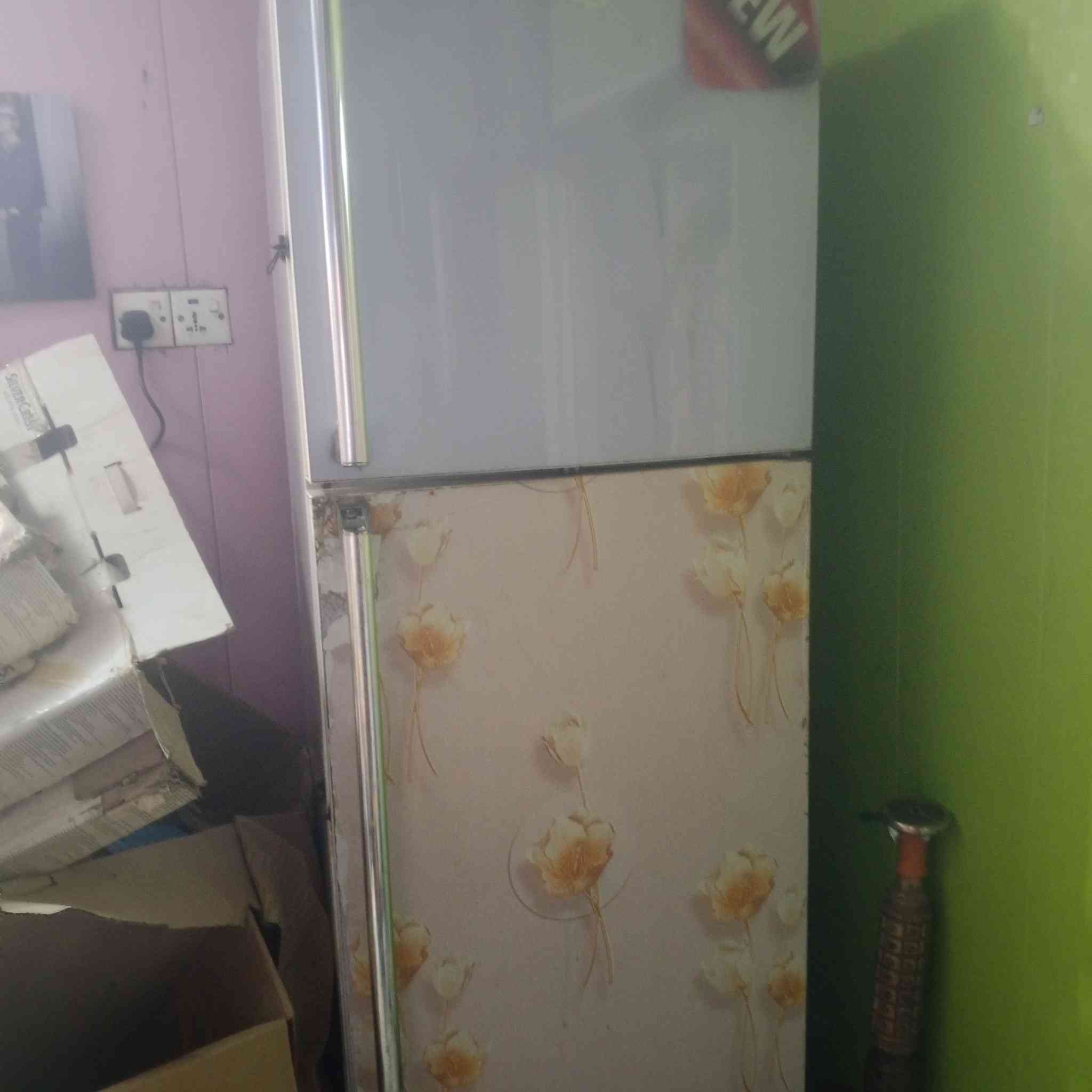 شلعه فحم حمل 3كيات السعر 3مليون بغداد حي السفير ***********مفرد ماكو
