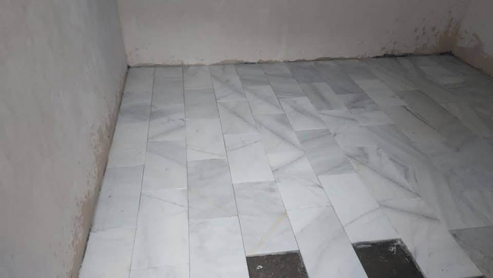 سلام عليكم خلفه سراميك ليزر هزاز كبان شغل درجه أوله سراميك كاشي مرمر لوح بورسلين ارضي جداري بسعار مناسبه ناصريه مركز متواجد خاص واتساب ***********
