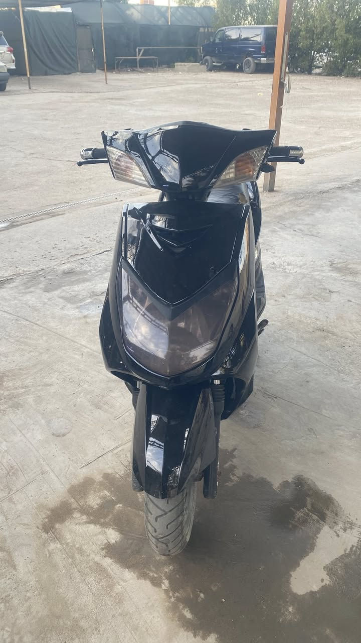 سكنس فحل مكينة ممفتوحه ابد كلجات رياضي بوشه 58 للبيع او مراوس بدراجه گير نضيفة ***********
