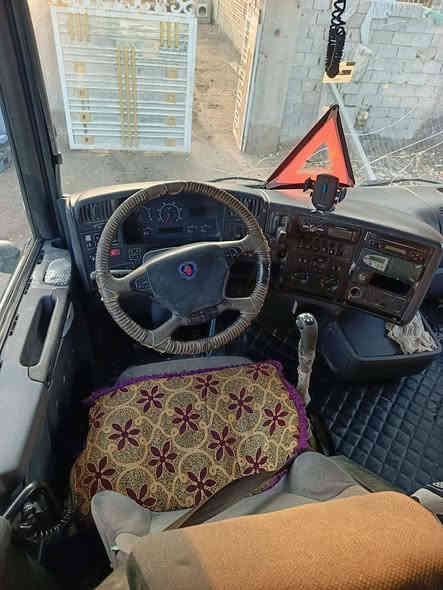 السلام عليكم سكانيه 2006
مكنه جديده V6 كير 3 / 3  900
شاصي بدون بطانه مكفول 
تخم تاير بدي جديد 
مكان سياره بابل القاسم
تفصيل اكثر ***********
