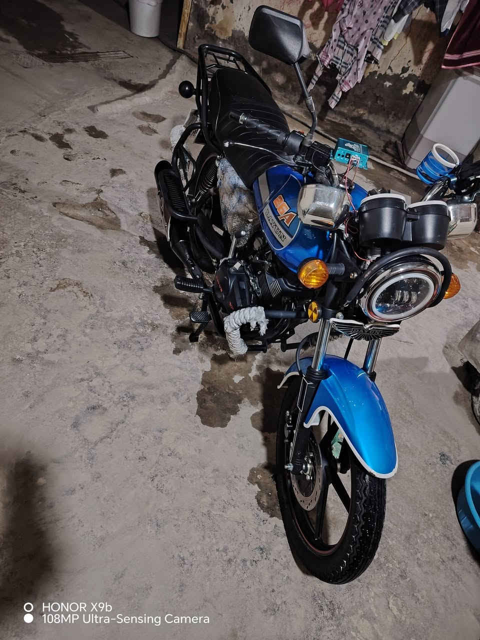 للبيع اوراق سكنر   ماصارله هواي طالعه من الوكيل 
السعر 1550 وبيه مجال  
مكان بابل محاويل 
الهاتف ***********
