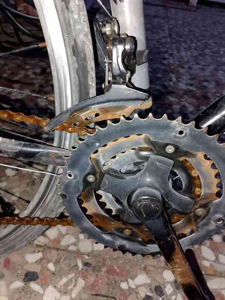 #بايسكل ياباني c700
سبع نمر خلفي ثلاثه امامي 
العكرب شيمانو الوياله شيمانو 
السعر 100وبي مجال بسيط
مكاني بغداد الزعفرانيه 
الرقم***********
