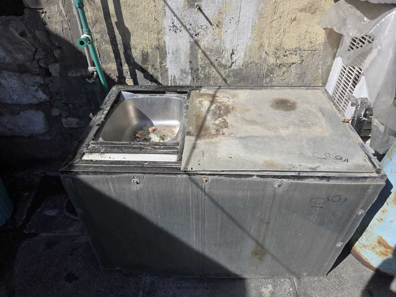 السلام عليكم محطة ماء للبيع كاملة 
تتضمن سنك وتانكيات ثنين واحد حجم 1000 والثاني 1500
المكان بغداد العبيدي الشهداء الاولى السعر على الخاص


**إذا كنت صاحب هذا الإعلان وتريد حذفه لأي سبب، رجاءا أرسل رسالة إلى الدعم الفني**