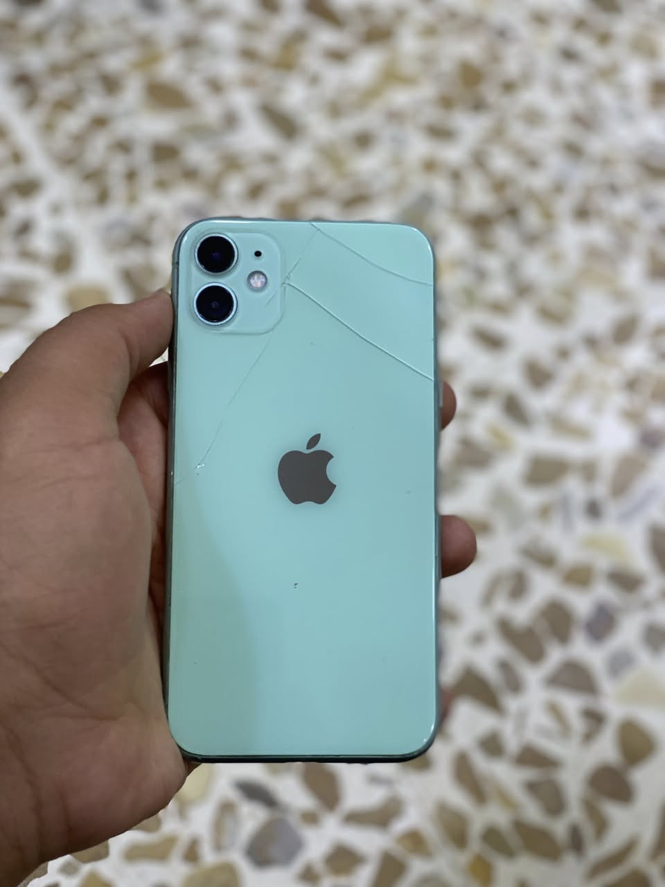 سلام عليكم
iPhone 11
ذاكرة 64
بطارية 100 
مبدل شاشة 
ضهر مبدل وبي فطر موضح بل صوره 
جهاز نضيف كدام العين 
كامرة دمعة 
تك سيم 
فيس إيدي يحتاج برمجة 
سعر 150 وبي مجال حيل بسيط 
استفسار اكثر اتصل 
*********** 
مكاني موصل ايسر
