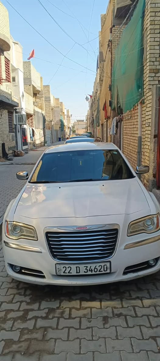 السلام عليكم اوباما للبيع موديل 12 رقم اربيل إنكليزي تحويل مباشر حادث امريكا موضح بالصور وبالعراق باب خلف السائق فقط بدون دواخل وبدون ايرباك السعر 170 وبيها مجال قليل مكلف بالنشر صاحب السياره *********** العنوان بغداد الشعله
