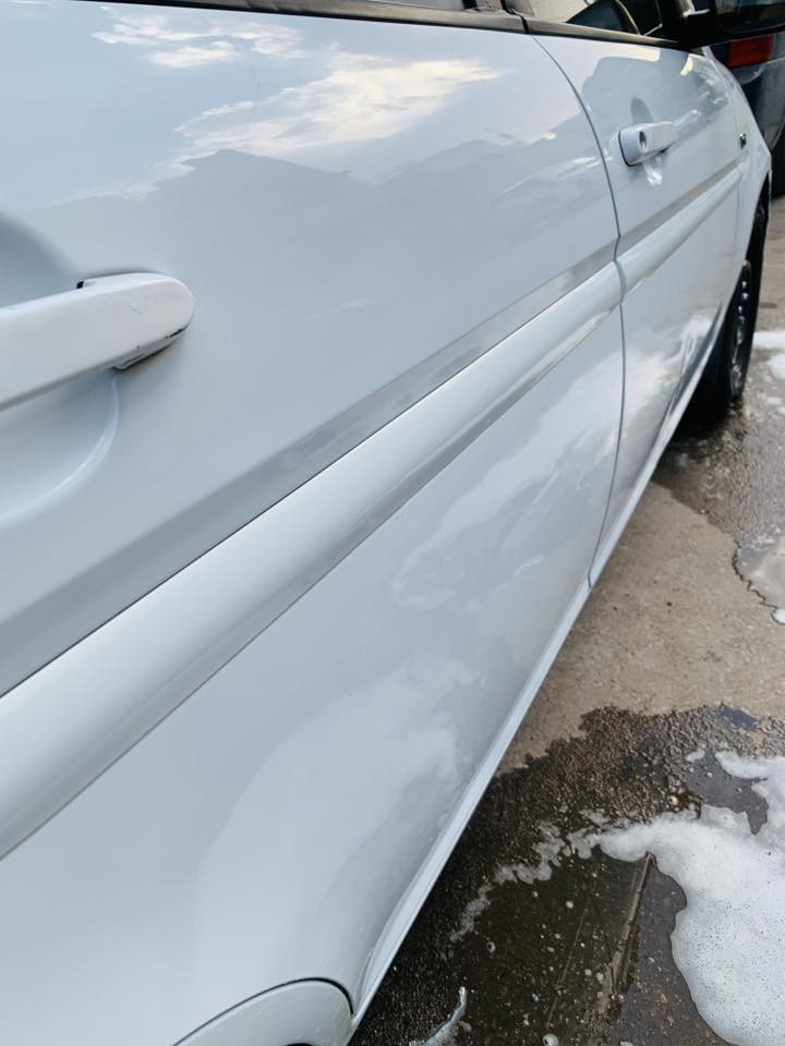 . اكسنت. ٢٠١١ خليجي محرك ١٦٠٠
كير محرك تبريد 
حدادية زينة 
بيها٣قطع 

 رقم نجف انكليزي سنوية جديدة 
يشهد الله سيارة نضيف ونشطة وناعمة 
ما بيها برغي نقص
 مكاني نجف 

   ماارد ع الرسائل***********
