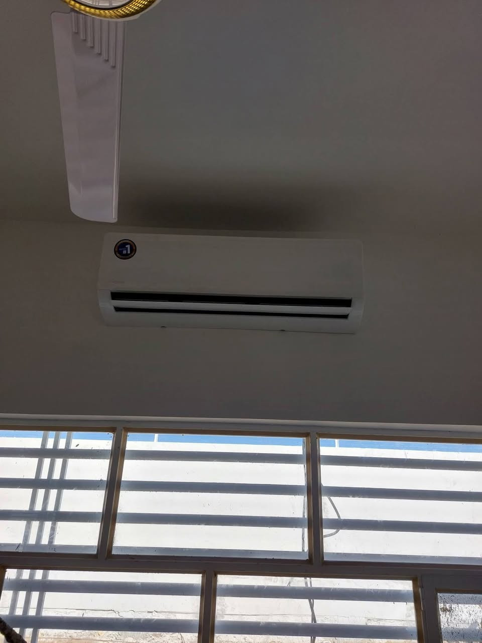 ❄️ تنظيف السبلت ❄️ و تنصيب
خدمة تنظيف السبلت بالكامل
✔️ تنظيف القطعة الداخلية
✔️ تنظيف القطعة الخارجية
✔️ إزالة الأتربة والدهون
✔️ تحسين التبريد 

⭐ شغل نظيف وسريع

📍 الخدمة متوفرة داخل المدينة
📞 للحجز والاستفسار راسلنا خاص أو اتصل
*********** واتساب
*********** واتساب
