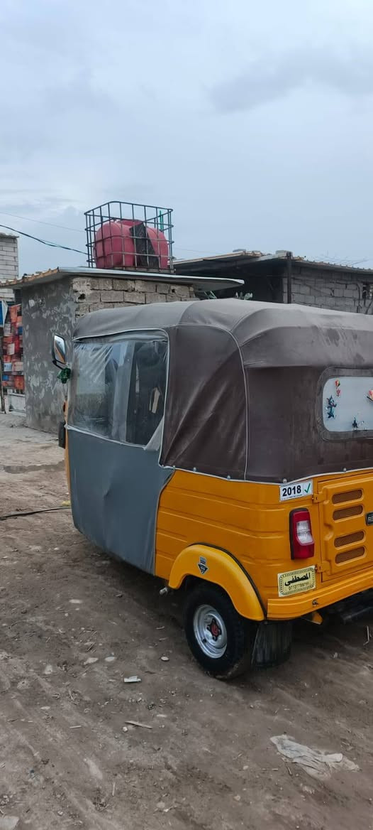 سلام عليكم تكتك 17 رقم واسط دراجه لا تنقيص لا تبخير كله جديد سعر 4 و200 وبيه  وبيه مجال الاستفسار ***********
