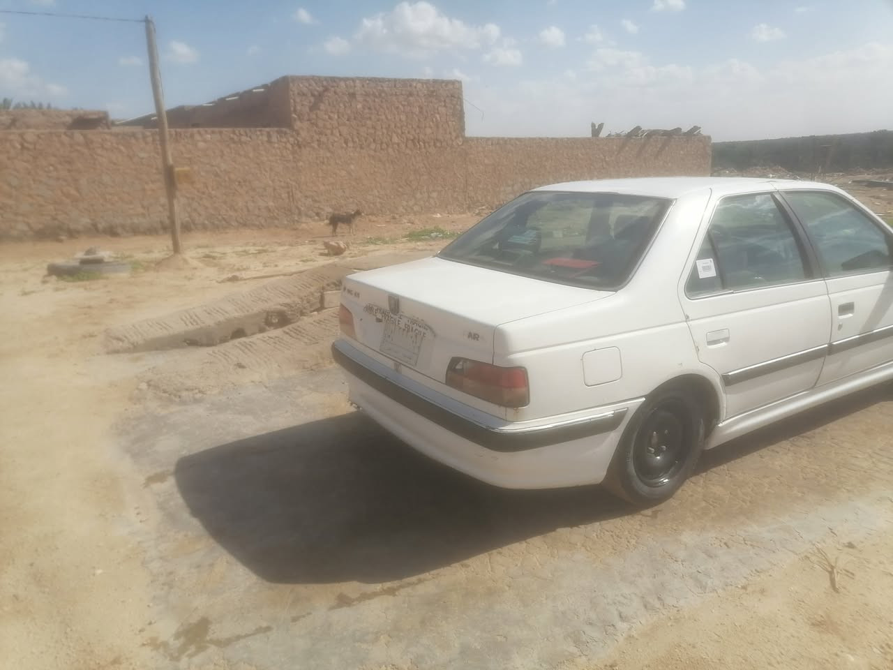 للبيع بيجو بارص 2014 رقم لماني قادسيه مكفوله من ضربه بيها خياس بسيط تبريد شغال ثلج سعره 38وبيها مجال استفسار اكثر ***********
