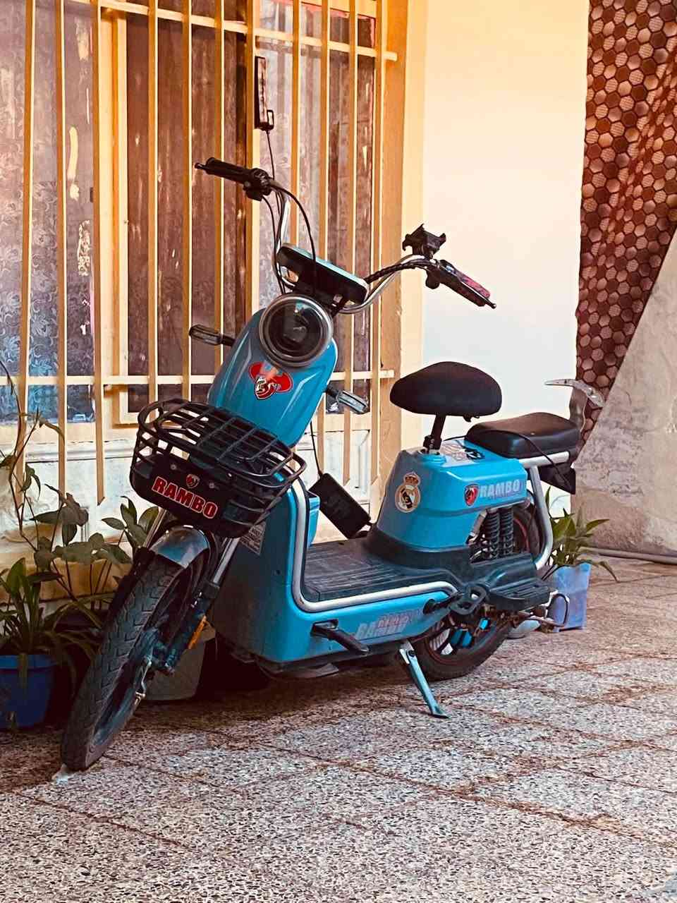 درجـةة شحن للـبيع ‼️
درجـة نـوعية (RAMBO)
دراجة نـضيفة تجـي تشـوفه
تجـي اربـع بـطاريـات دبل 🔋
دبــل اشـاره 👌
عـالي ونـاصي 🔥
تمـشيك ٣٥_٤٠ كـيلوو 
السـعر 220 وبيها مجال بـسيط ‼️🔥
مـكاني مـوصل الايـسر 
حي التحـرير قـرب جامـع ال الـبيت 
حي صـدام قوب جامـع الـزهراء 
للـتواصل خاص وهاذا رقمي 
***********
موجود واتـساب
