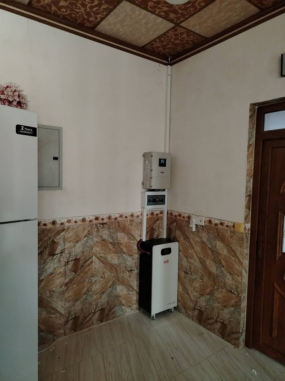 إنجاز جديد من شركة الحجاب للطاقة الشمسية ✨
📅 بتاريخ: 2026/3/13

تم تنصيبها للأخ (داود رجب رمضان )
في الشرقاط 📌

    ⚡بقدرة ⚡

16-امبير نهاري ☀️
15_ امبير ليلي 🌕 

🔋 بطارية ليثيوم 15 كيلو من شركة SKE
▪️ عمر افتراضي طويل وأداء ثابت
▪️ أمان عالي وكفاءة ممتازة #ضمان 5 سنة
------------------------------------------------------
⚡ انفيرتر 6 كيلو جناحين (Daya)
▪️ أداء قوي وتحمل عالي للأحمال
▪️ مناسب للربط مع بطاريات الليثيوم BMS
    
-------------------------------------------------------
☀️ 8 ألواح شمسية  
▪️ كفاءة عالية في توليد الطاقة
▪️ أداء ممتاز في الأجواء الحارة
▪️ جودة عالمية #ضمان 15 سنة
--------------------------------------------------------

📞 للاستفسار والحجز:
***********

شركة الحجاب للطاقة الشمسية
ثقة • جودة • ضمان
