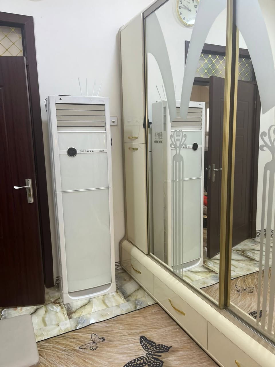 للبيع  بعقوبه الجديده  الجديده


**إذا كنت صاحب هذا الإعلان وتريد حذفه لأي سبب، رجاءا أرسل رسالة إلى الدعم الفني**