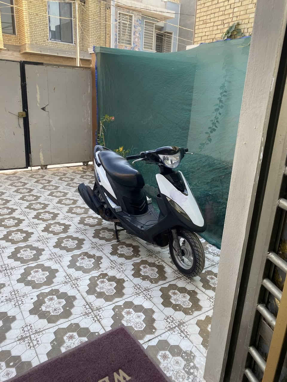 السلام عليكم ماكس للبيع نكره سلف كل شغال بيها ب٨٠٠ مجال بسيط وبيعها مستعجل كلش ***********
