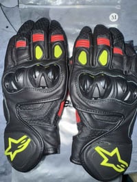 جفوف بن ستار • ميديم لارج • توصيل