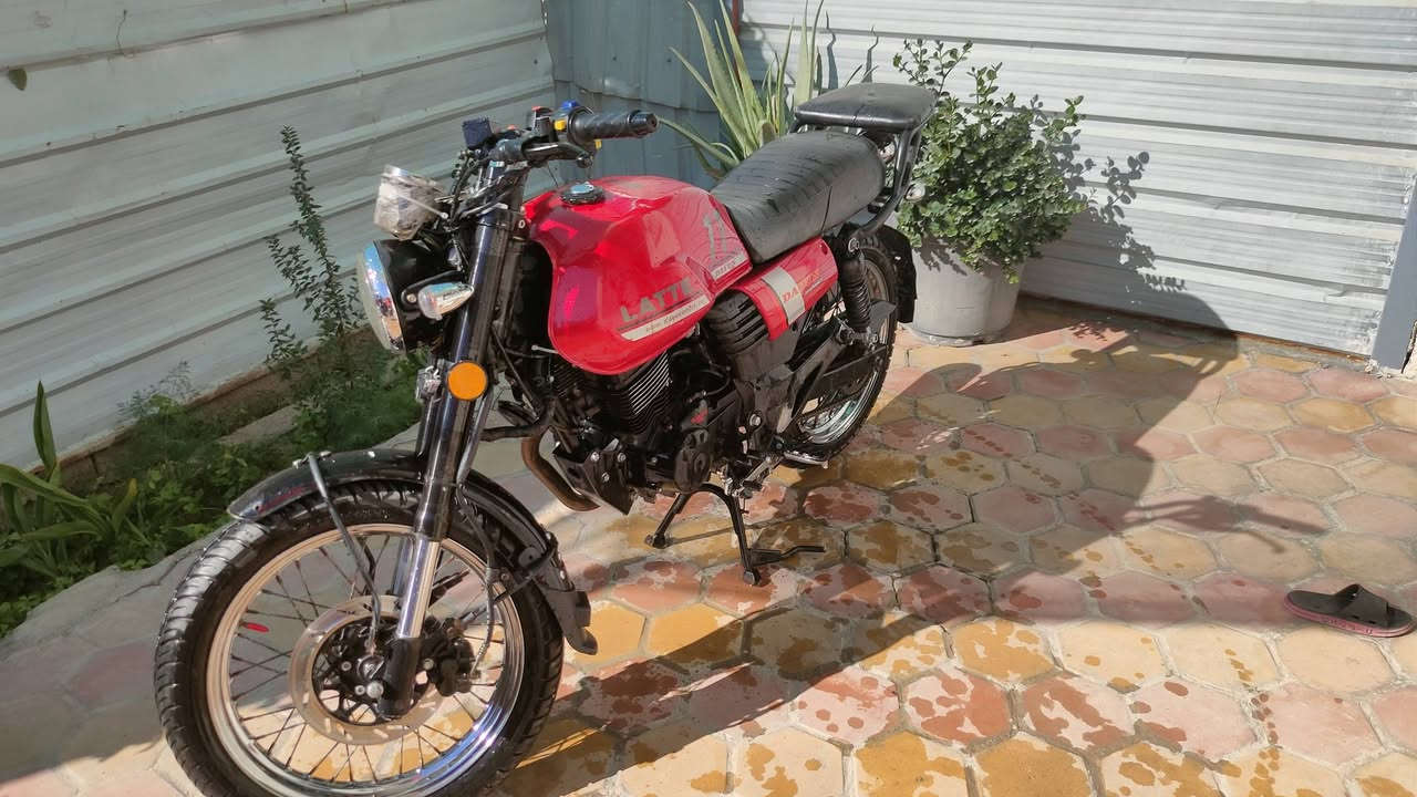 السلام عليكم
من رخصه مدير الكروب المحترم
دايون للبيع مديل 20 مرقم 
رقم صاحب الدراجه ***********
