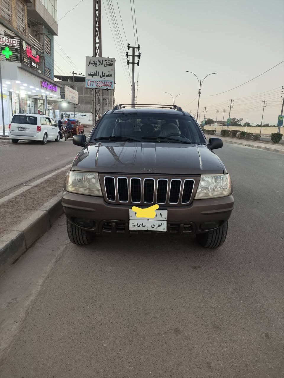 السلام عليكم
2001 محرك 6 قبل 3 اشهر شديته 

بدون صبغ بلاديه السيارة 

سنوية تنتهي شهر 10  سعر 72 //العمارة 

***********
