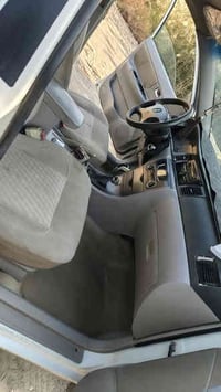 للبيع جيلي موبل  13 للستفسار التواصل عله الرقم 07803320940